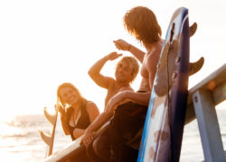 Image surfer-friends.jpg