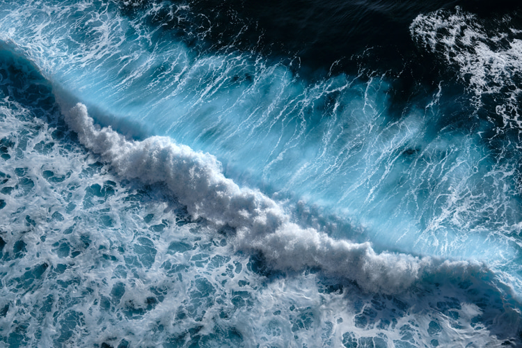 Image ocean-breaking-wave.jpg