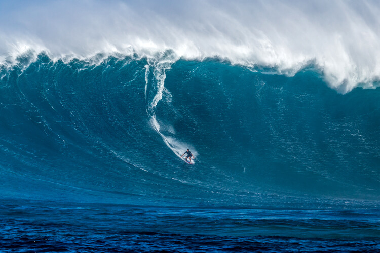 Image big-wave-surfing-wave.jpg