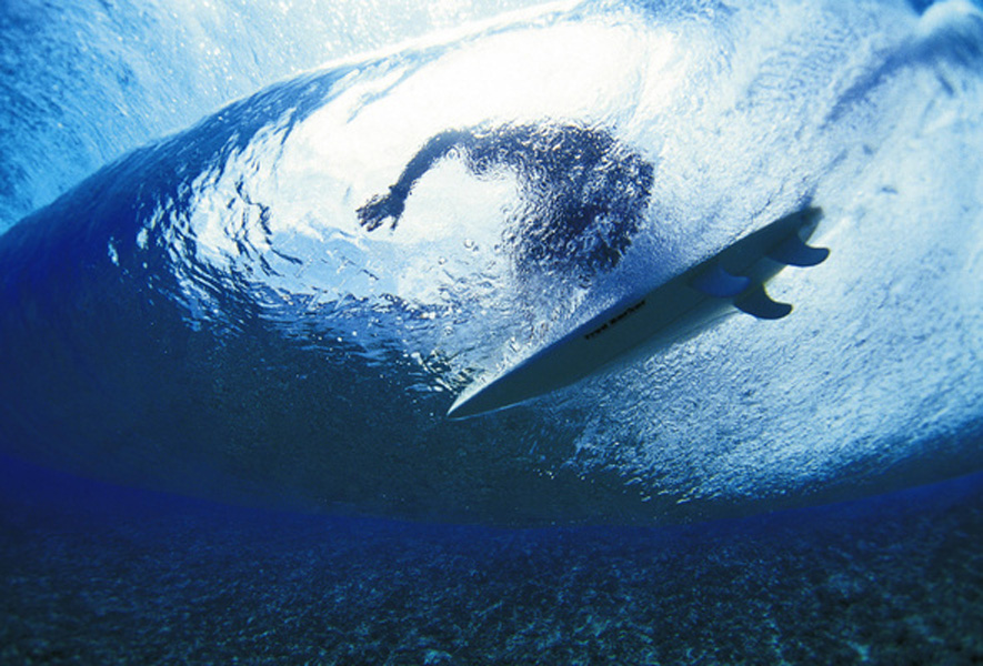 surfboard-underwater