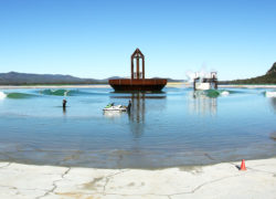 Image surf-lakes.jpg