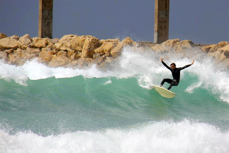 Image surfing-lebanon.jpg